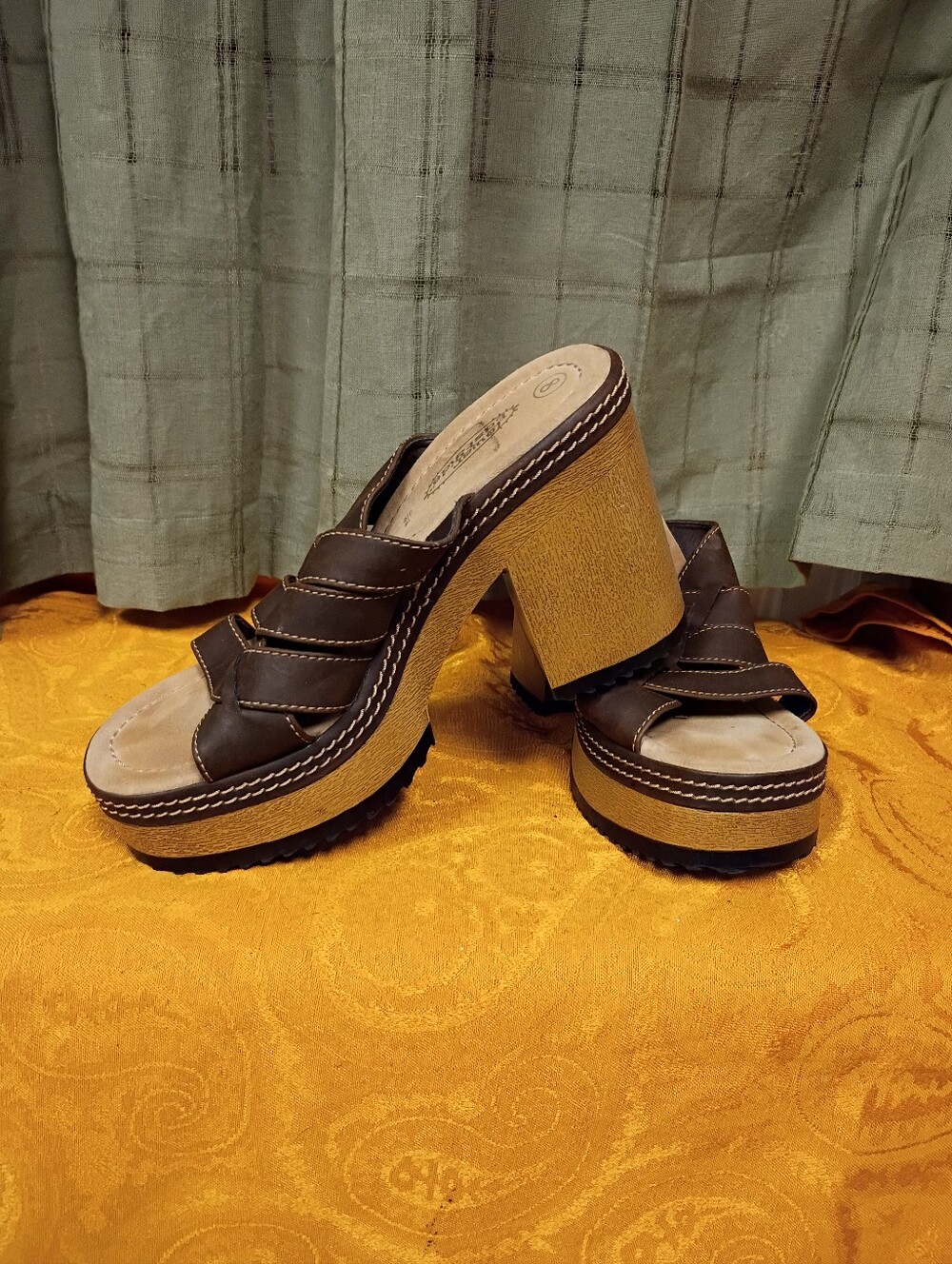 Vintage Lower Eastside Y2K Chunky Heel Multi Strap Sandals Size 8